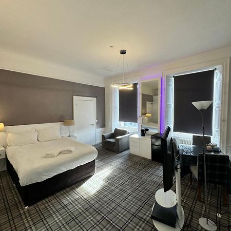 Luxury Family Room With Private Bathroom In The Heart Of エディンバラ エクステリア 写真